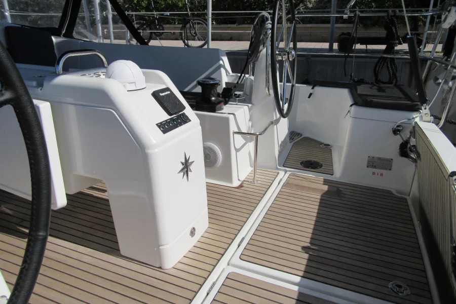 Sun Odyssey 440 (Matilda)  - 12