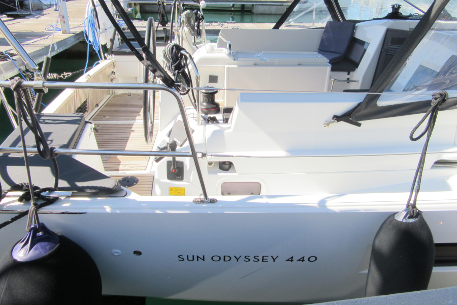 Photo #7 - Sun Odyssey 440 (Matilda) in San Vincenzo - 17035