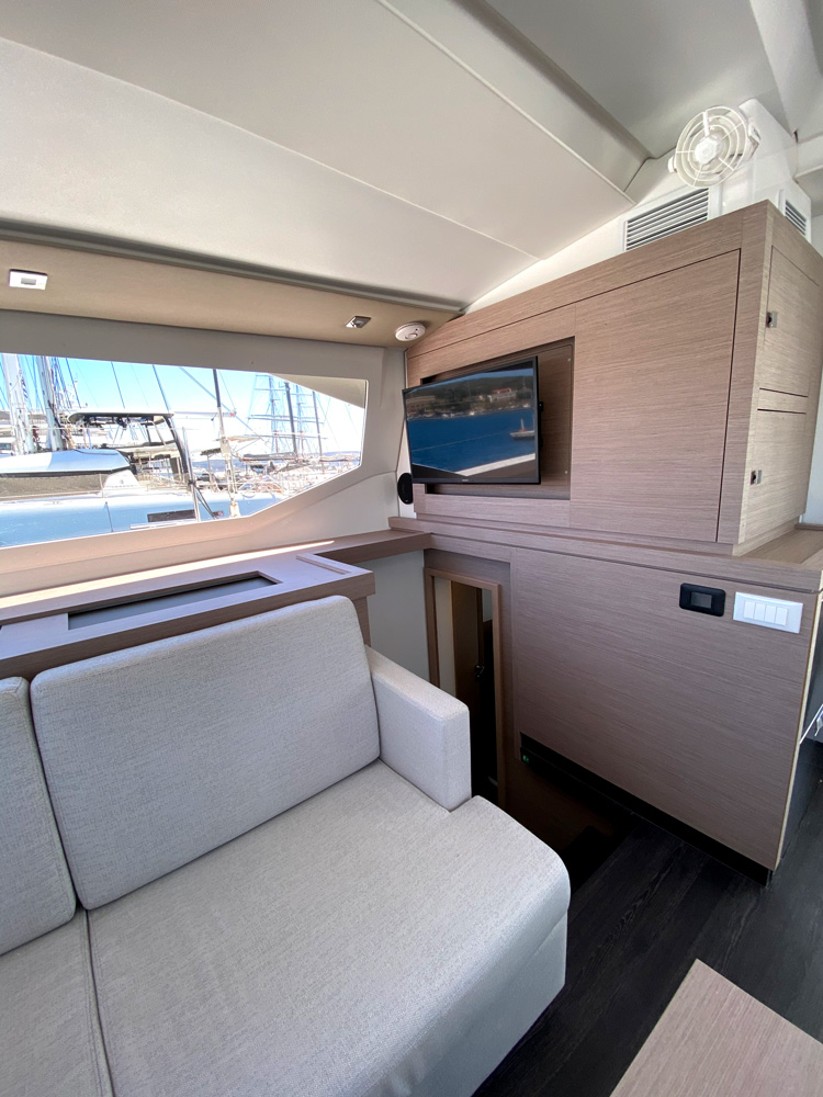 Photo #3 - Astréa 42 (ION) in Porto Heli - 17123