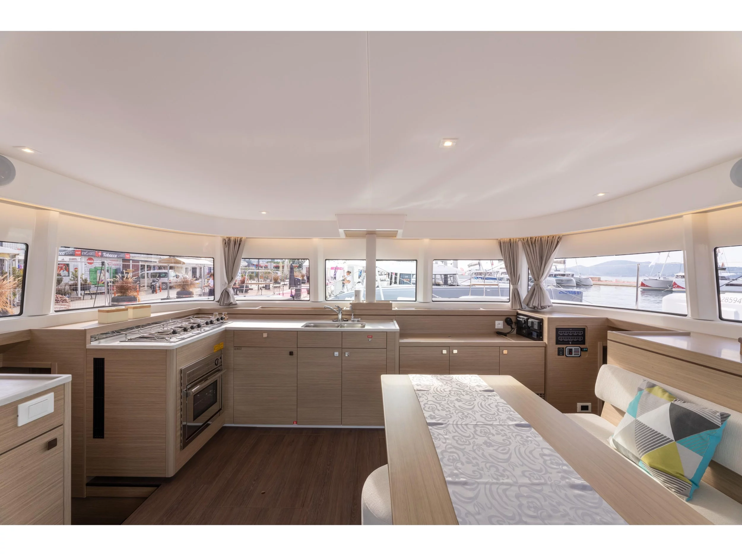 Lagoon 43 (ARIA) Interior image - 3