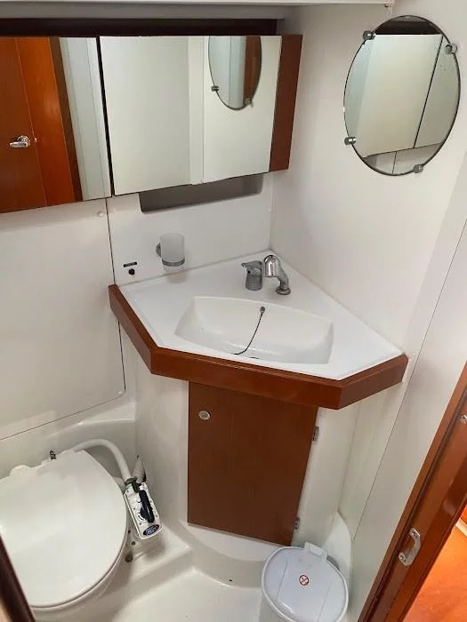 Beneteau Oceanis 50 Family (Seladon II)  - 20