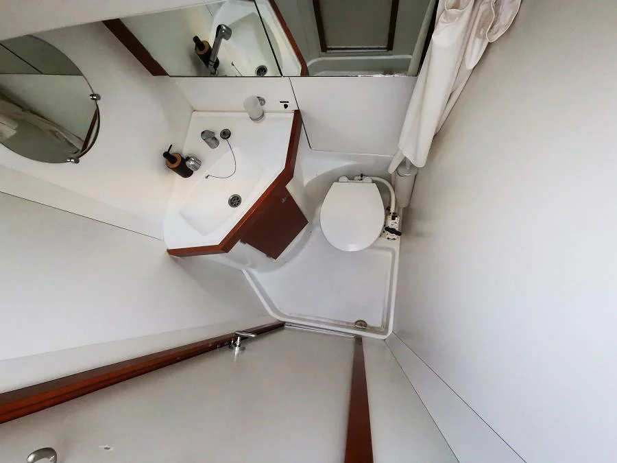 Beneteau Oceanis 50 Family (Seladon II)  - 9