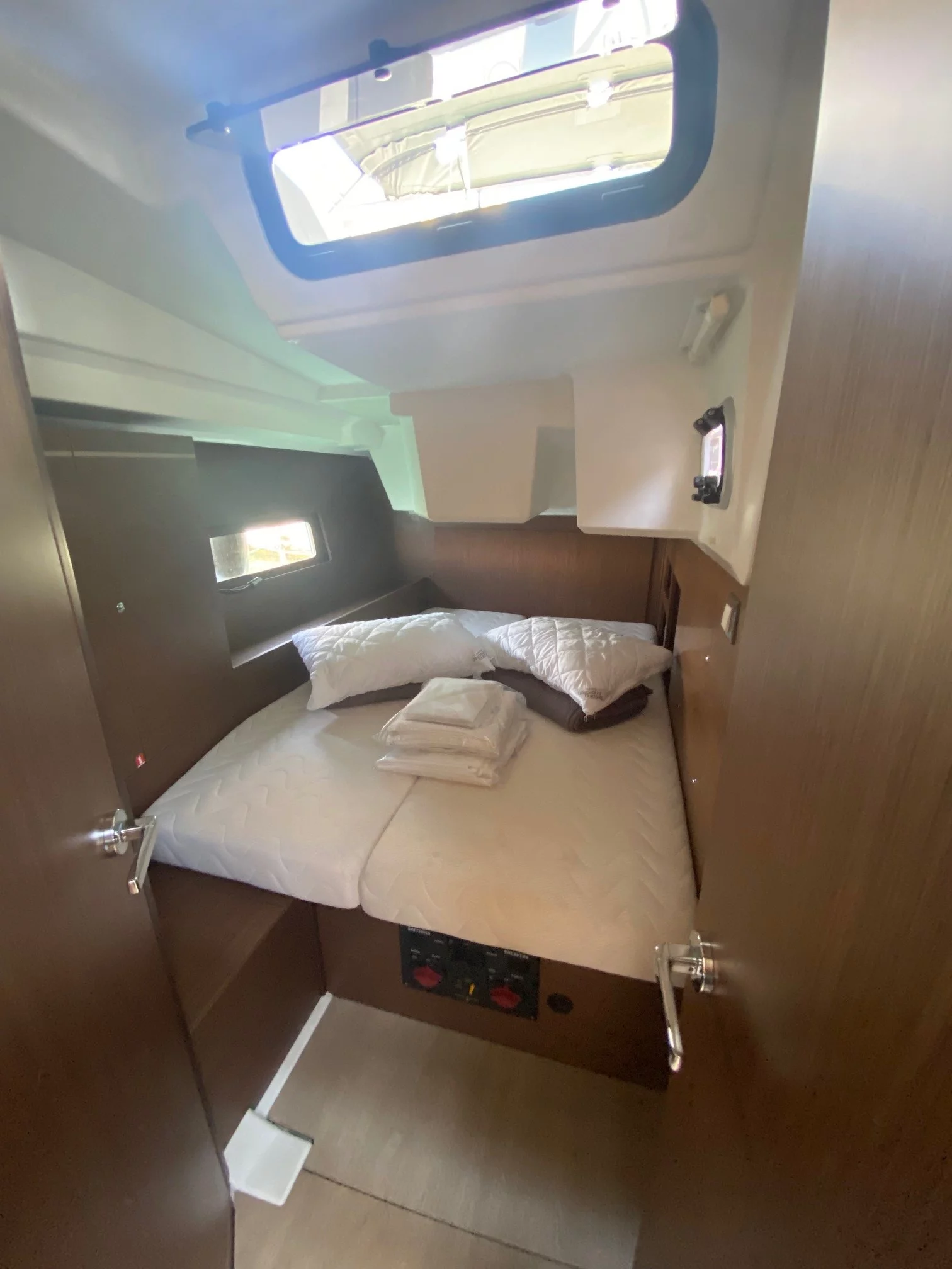 Oceanis 46.1 (4/4) (Joanna)  - 8