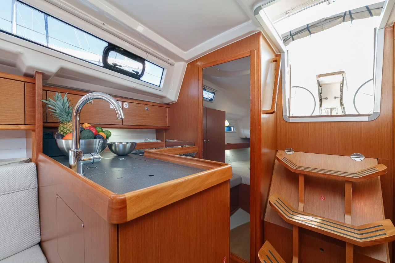 Bavaria 34 (FIX)  - 12