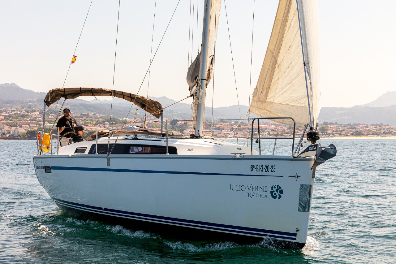 Photo #2 - Bavaria 34 (FIX) in Baiona - 19842