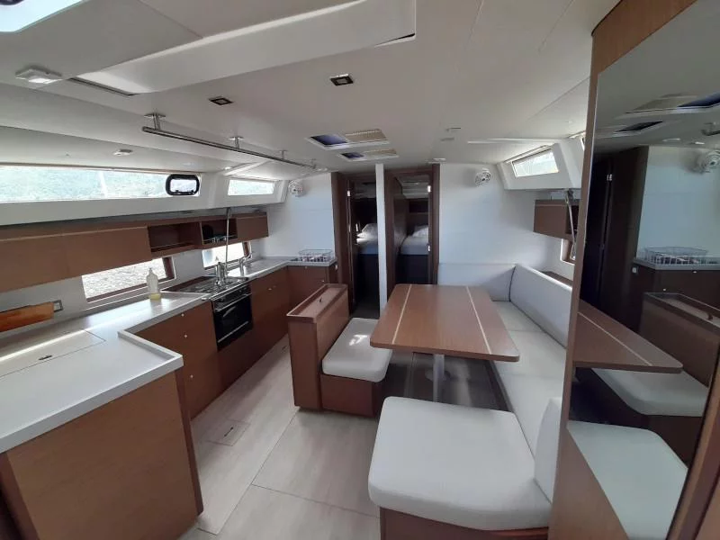 Oceanis 46.1 Performance (Okiroi) Interior image - 5