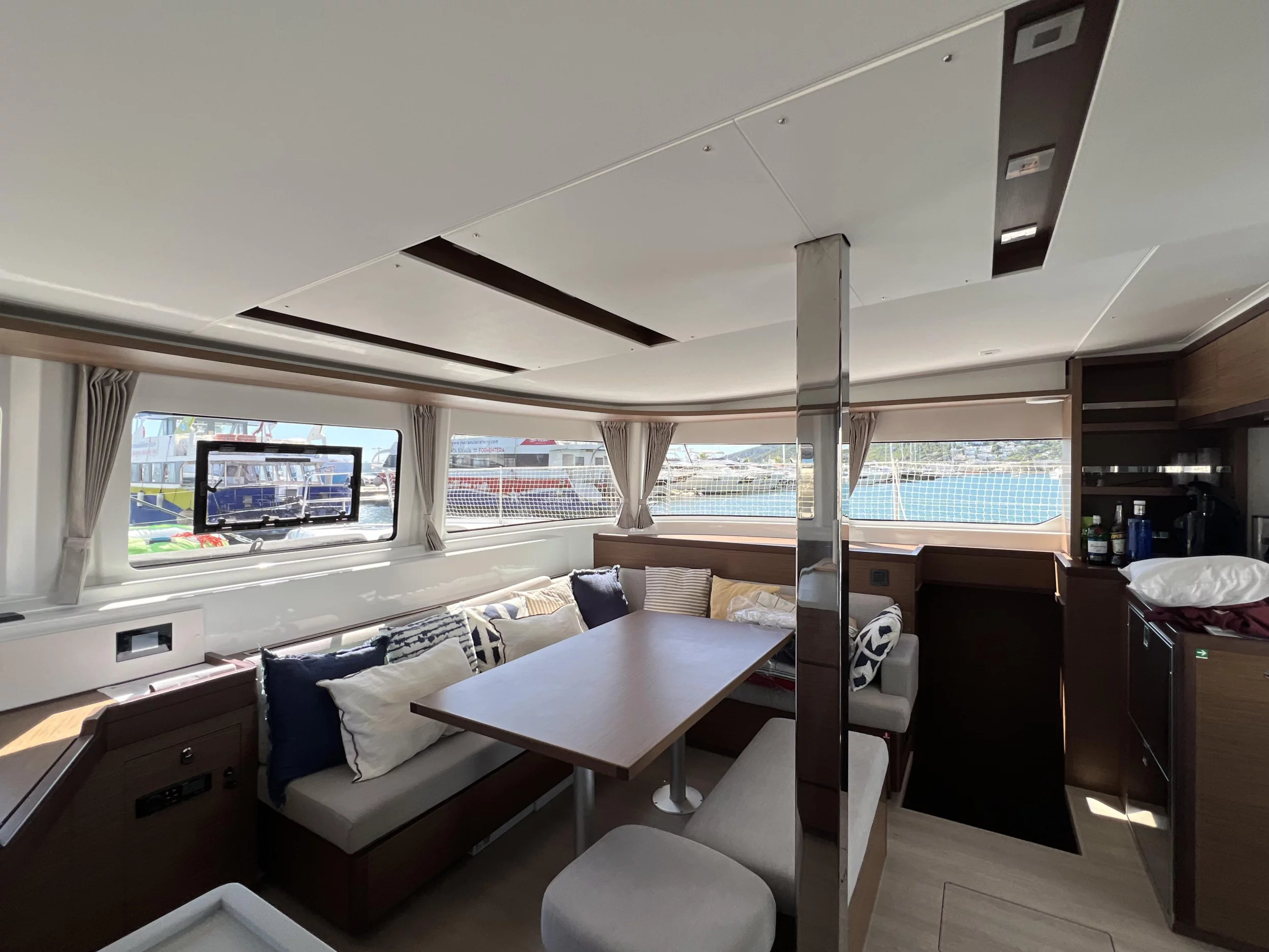 Lagoon 46 (Saramimi NEW 2022) Interior image - 3
