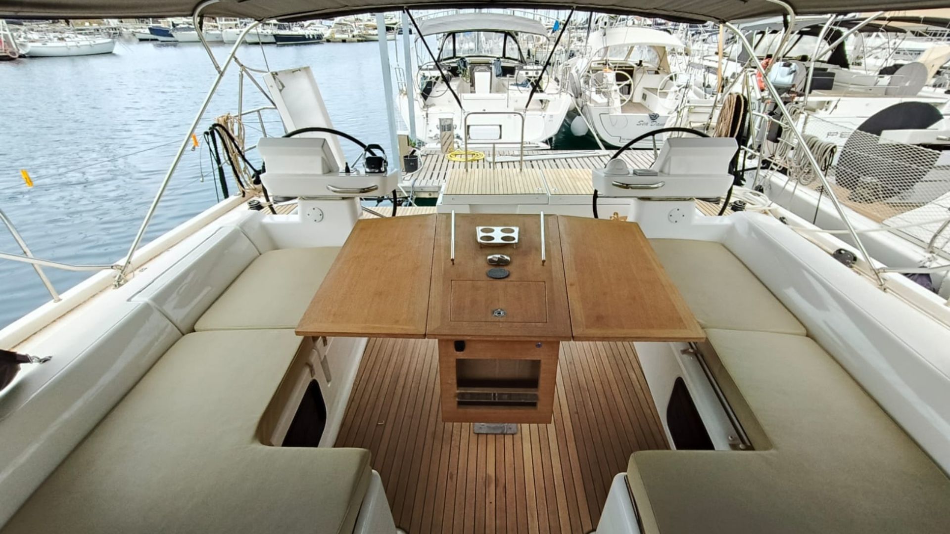 Dufour 56 Exclusive — photo 4