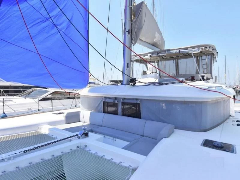 Lagoon 450 Flybridge (Omiros II)  - 1