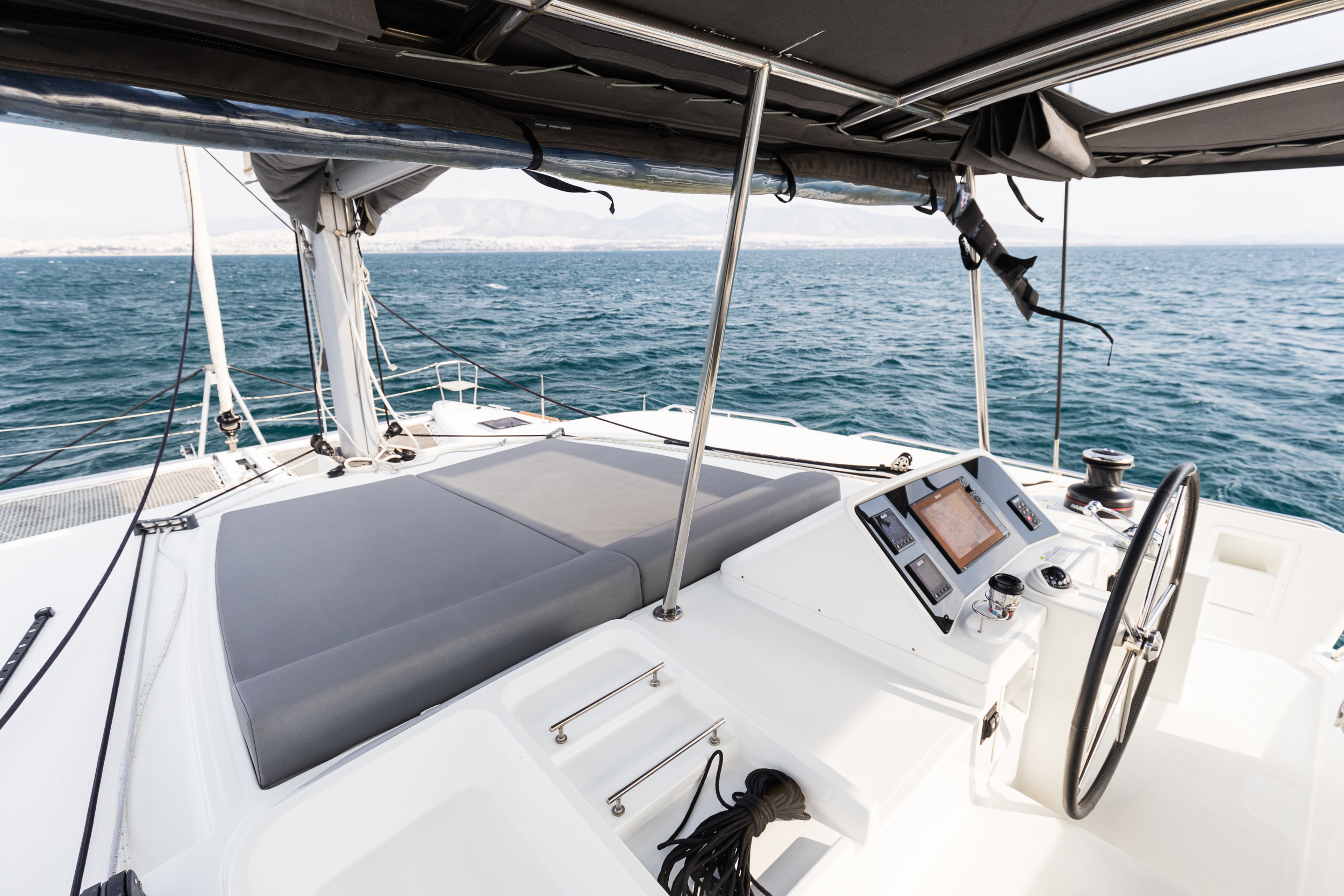 Photo #14 - Lagoon 450 Flybridge (Myrto |, Gen, Watermaker, 12 pax) en Athènes - 11858