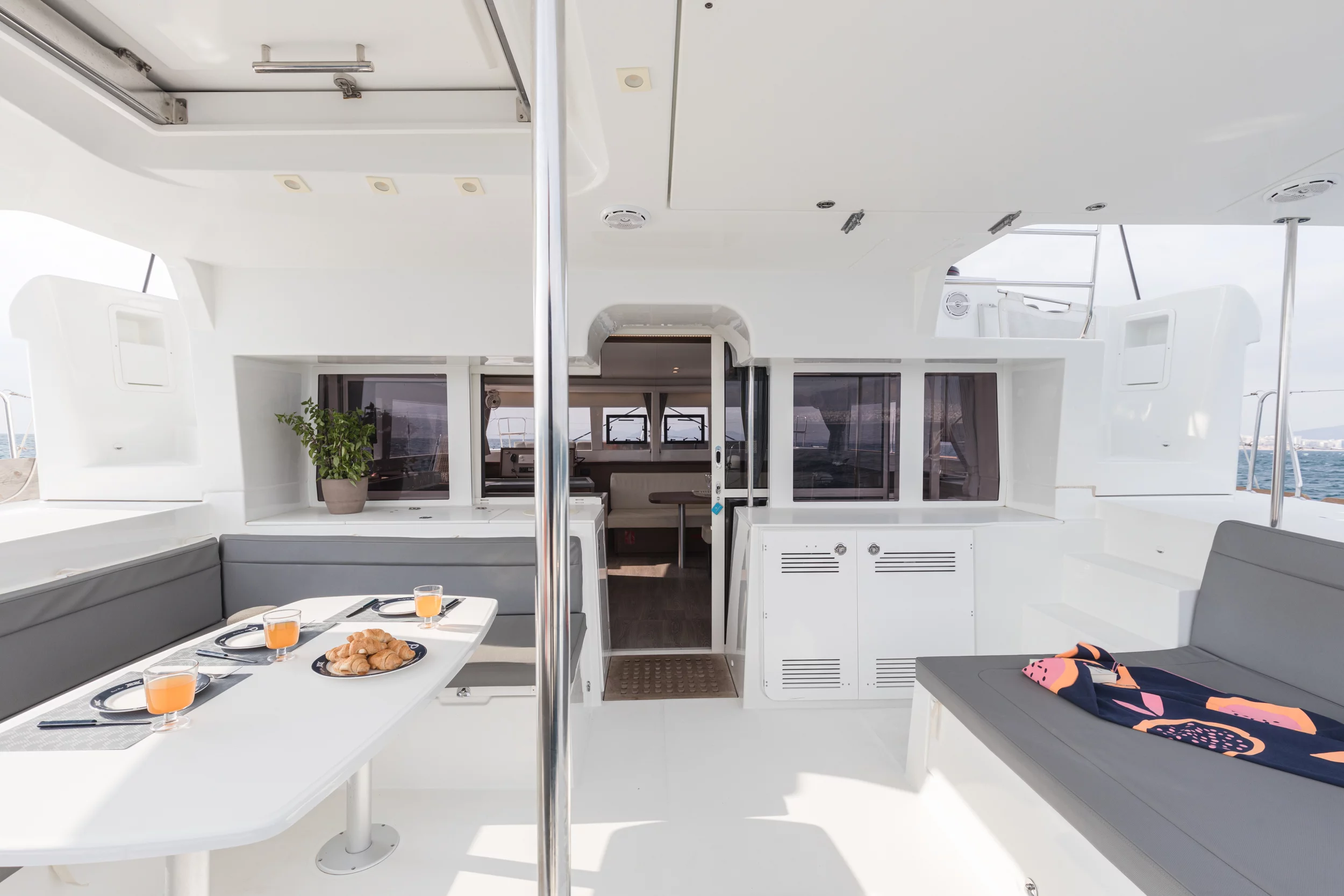 Lagoon 450 Flybridge (Myrto |, Gen, Watermaker, 12 pax)  - 19