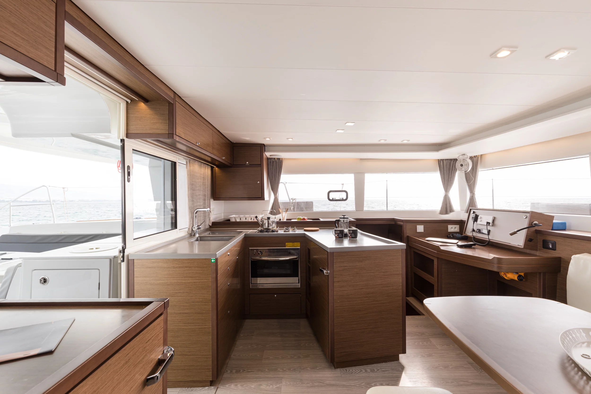 Lagoon 450 Flybridge (Myrto |, Gen, Watermaker, 12 pax)  - 23
