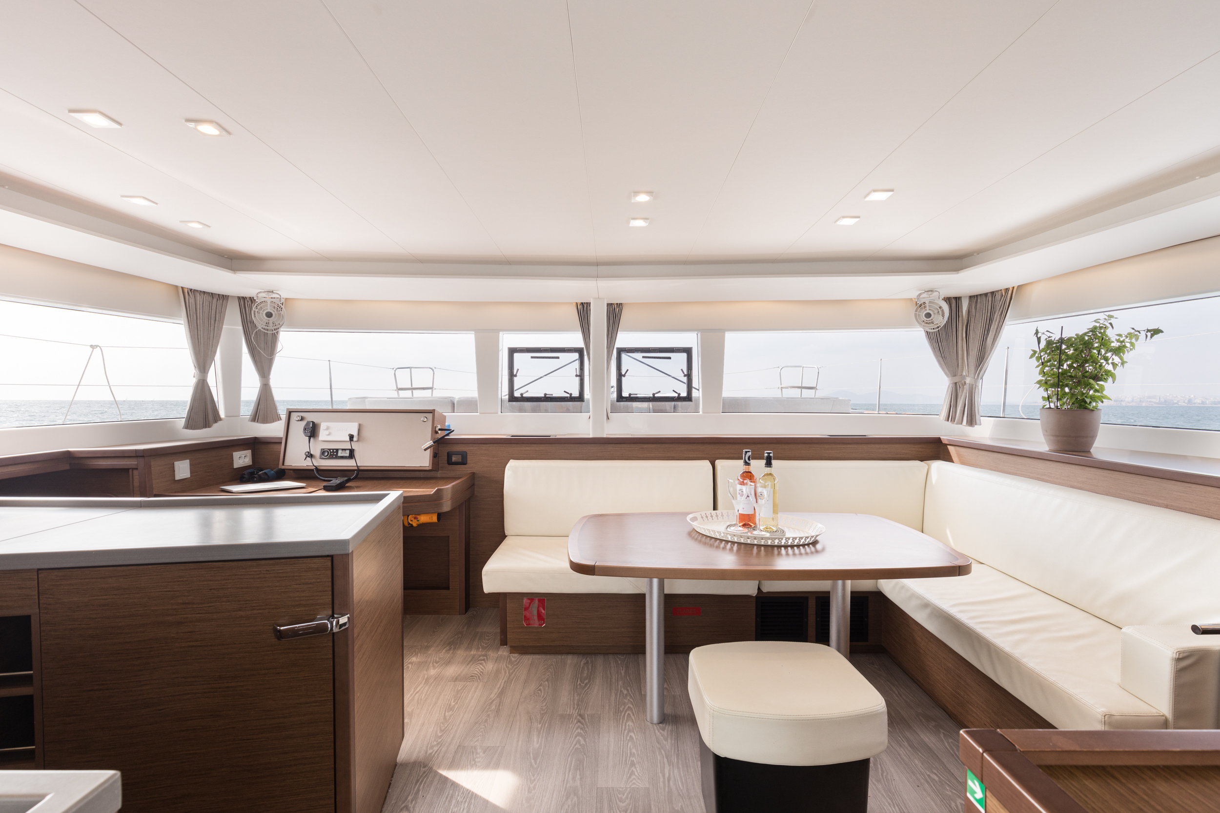 Photo #16 - Lagoon 450 Flybridge (Myrto |, Gen, Watermaker, 12 pax) en Athènes - 11858