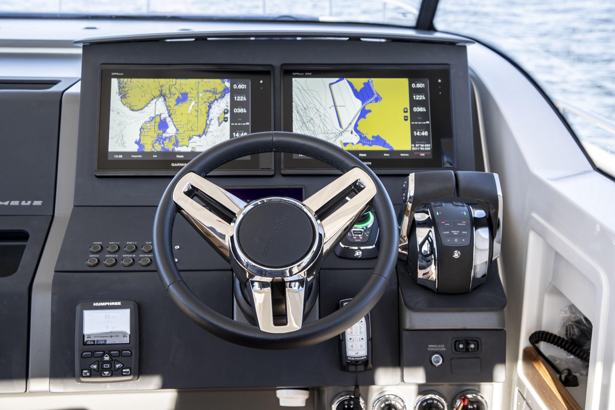 Nimbus Tender T11 — photo 21