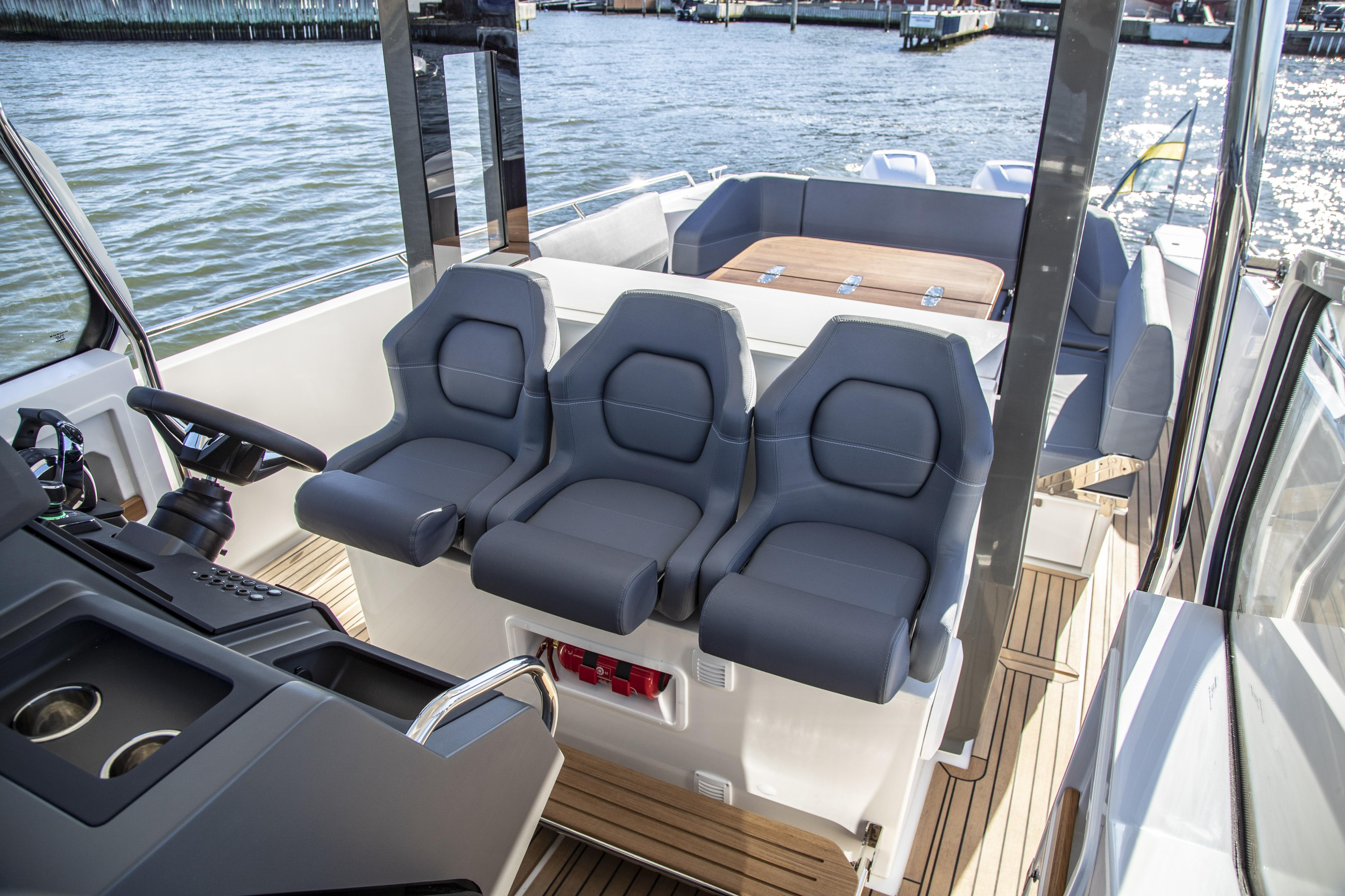 Nimbus Tender T11 — photo 46