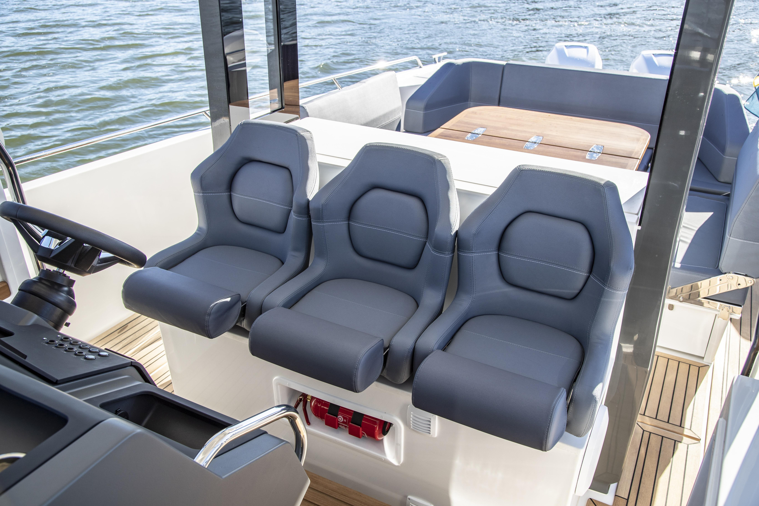 Nimbus Tender T11 — photo 71