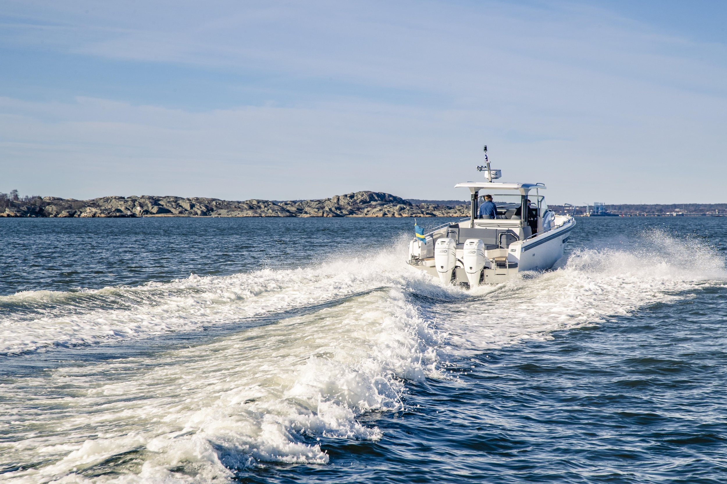 Nimbus Tender T11 — photo 138