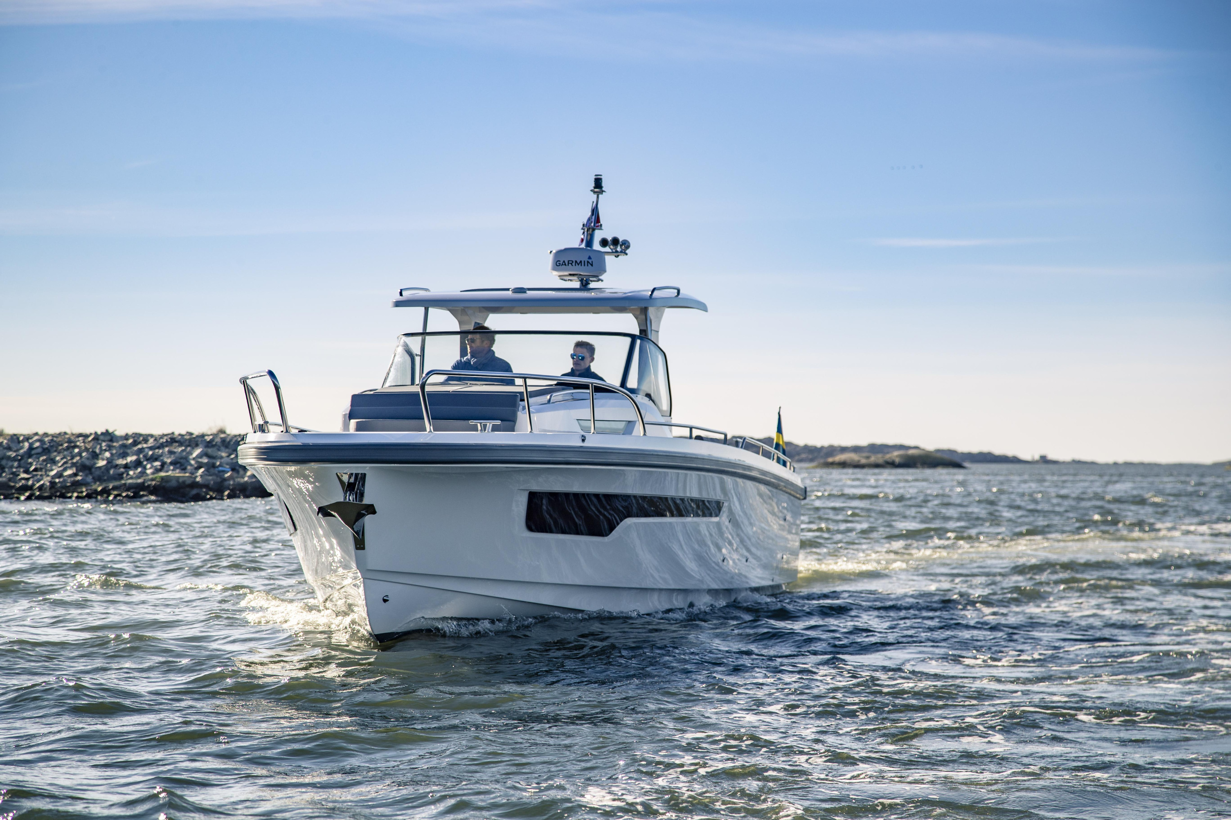 Nimbus Tender T11 — photo 36