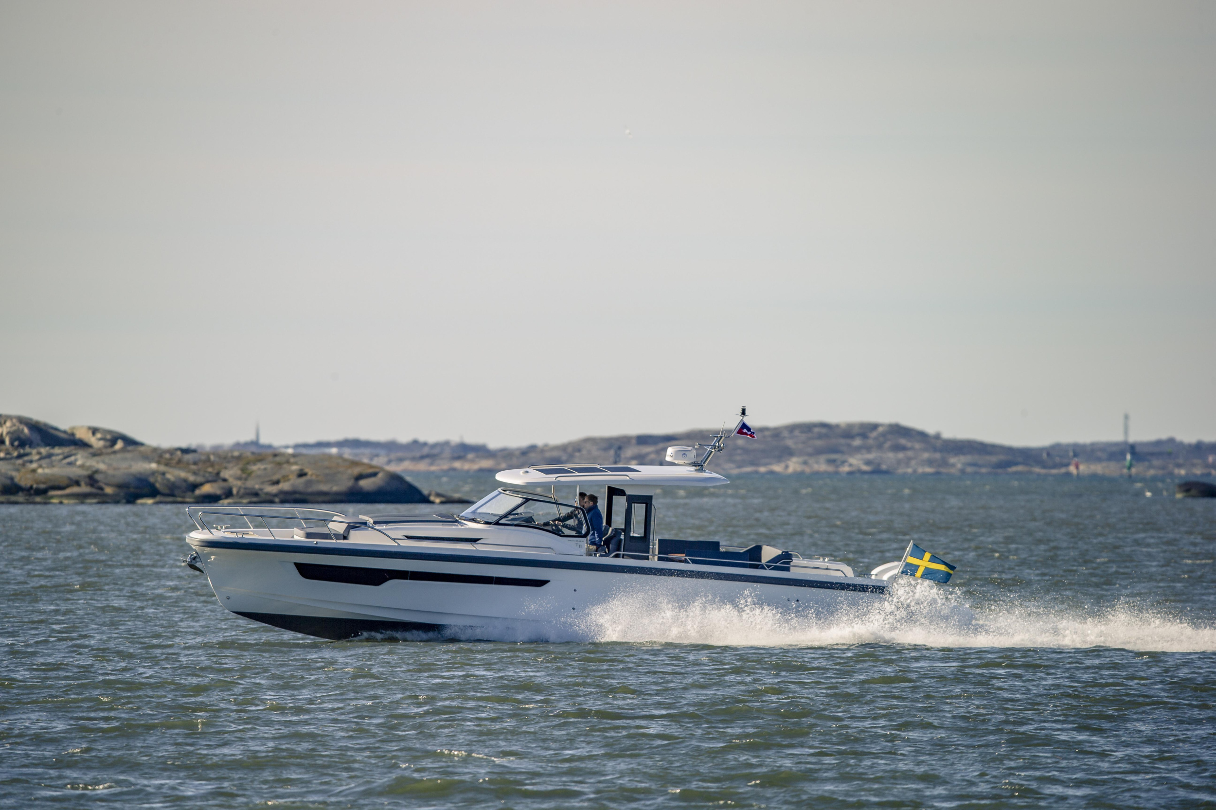 Nimbus Tender T11 — photo 30