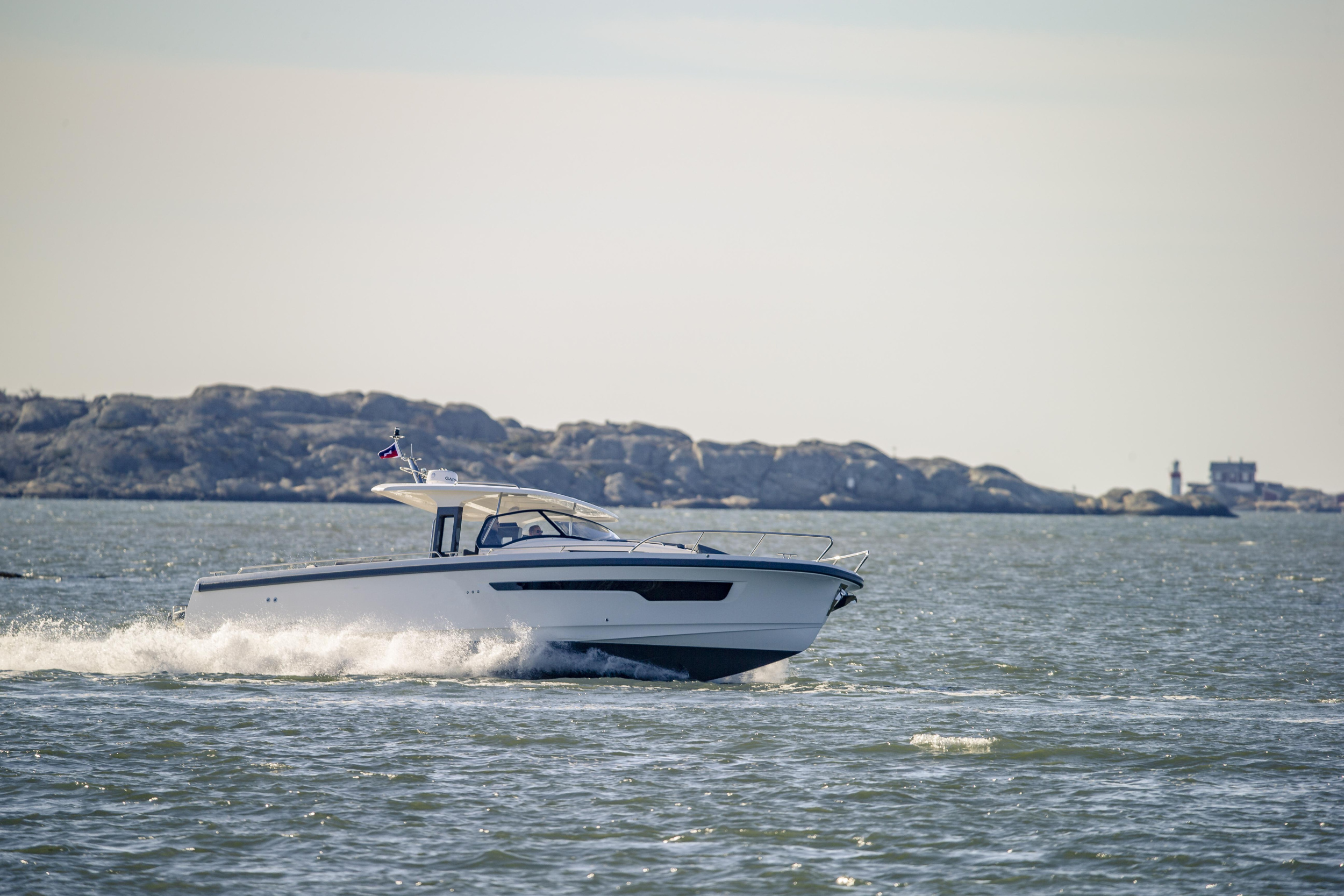 Nimbus Tender T11 — photo 76