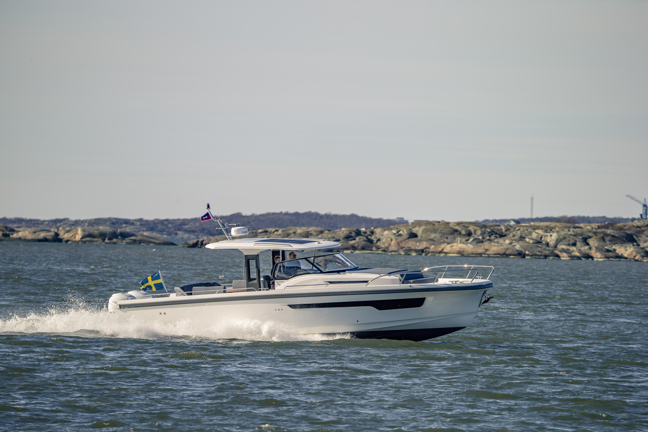 Nimbus Tender T11 — photo 58