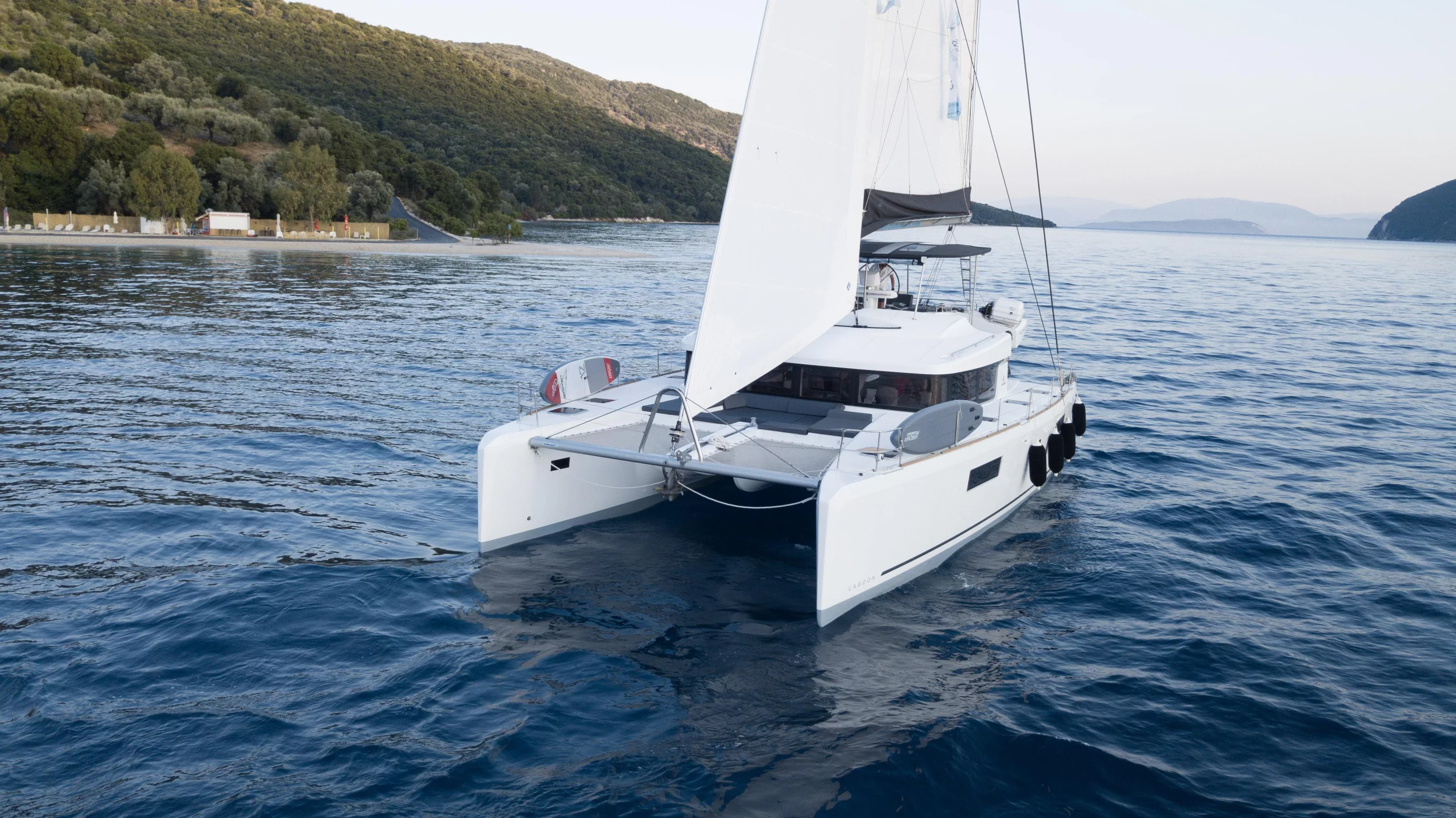 Lagoon 52 (Blue Velvet)  - 42