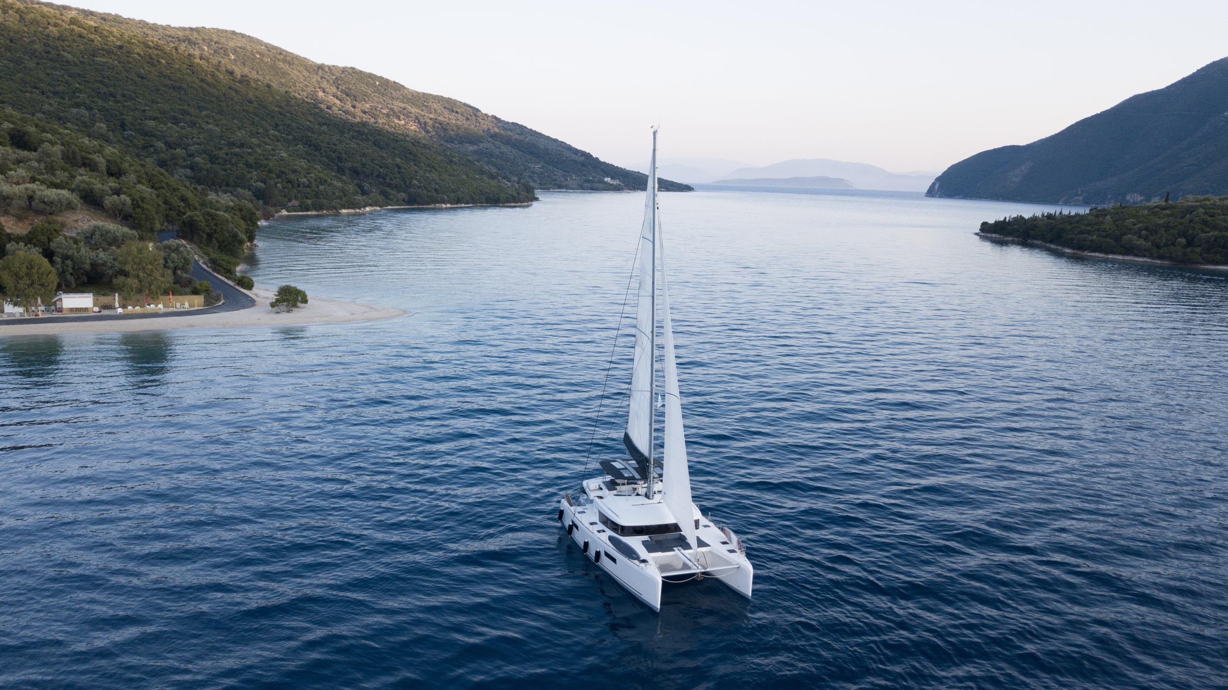 Photo #4 - Lagoon 52 (Blue Velvet) in Lefkada - 14643