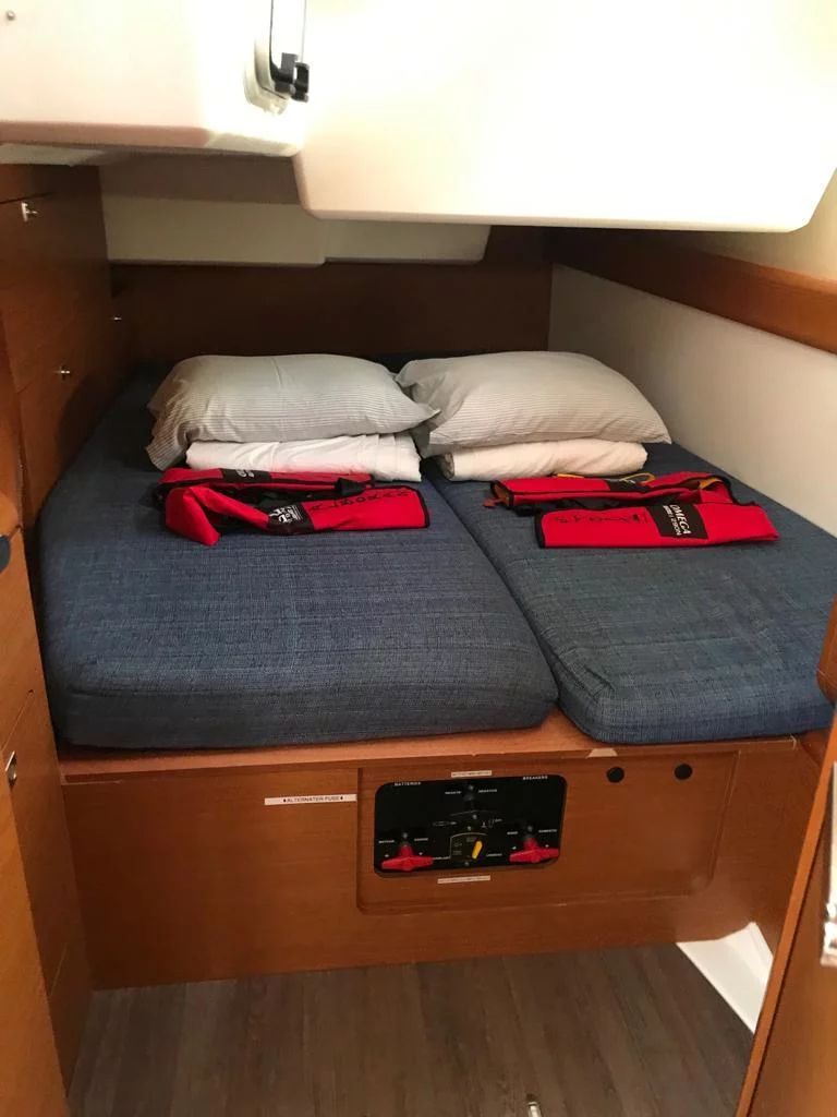 Sun Odyssey 519 (Alboran Prosecco (Majorca))  - 19