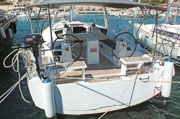 Oceanis 38.1 (FREEDOM Estartit)  - 4