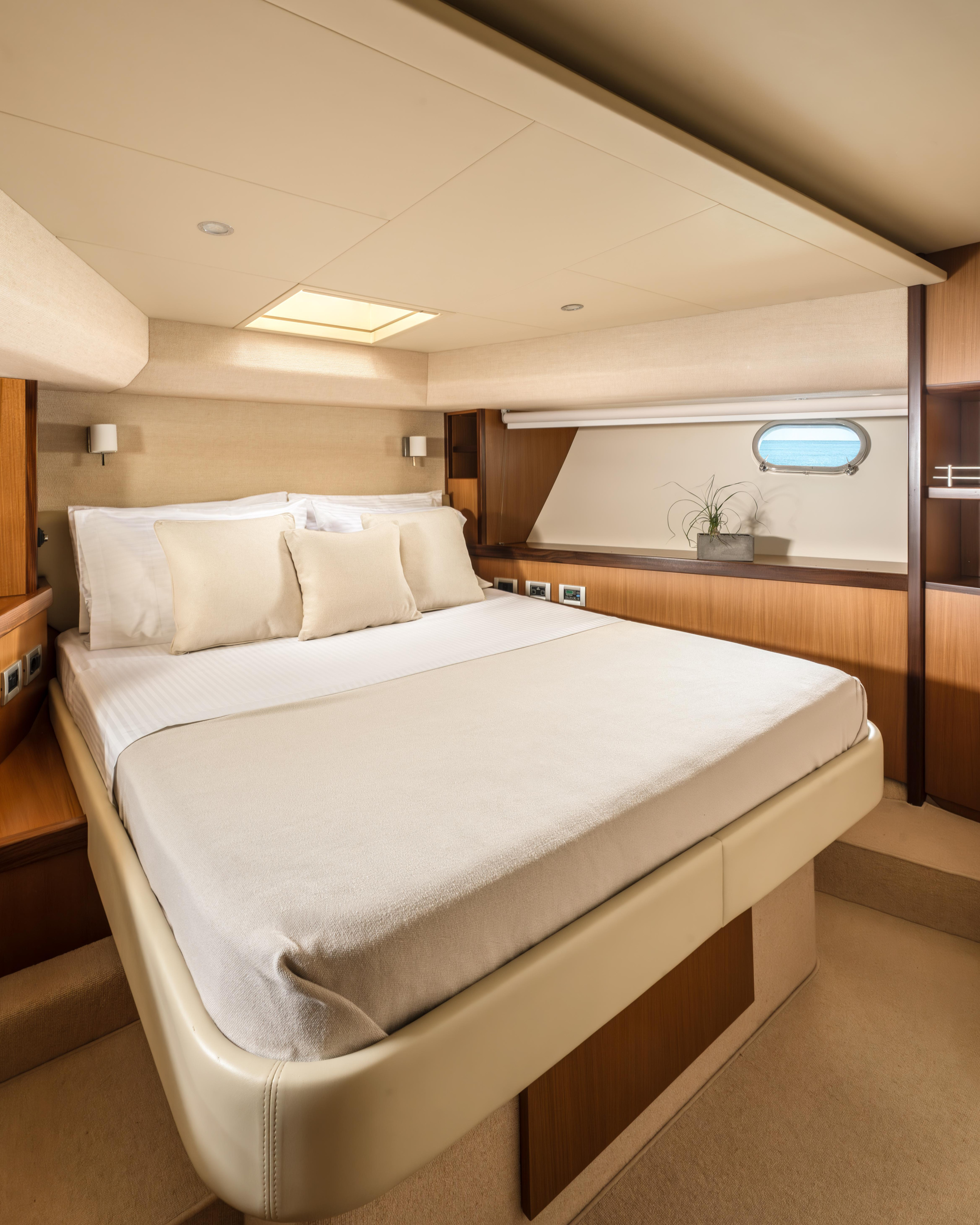 Ferretti 630 — photo 22