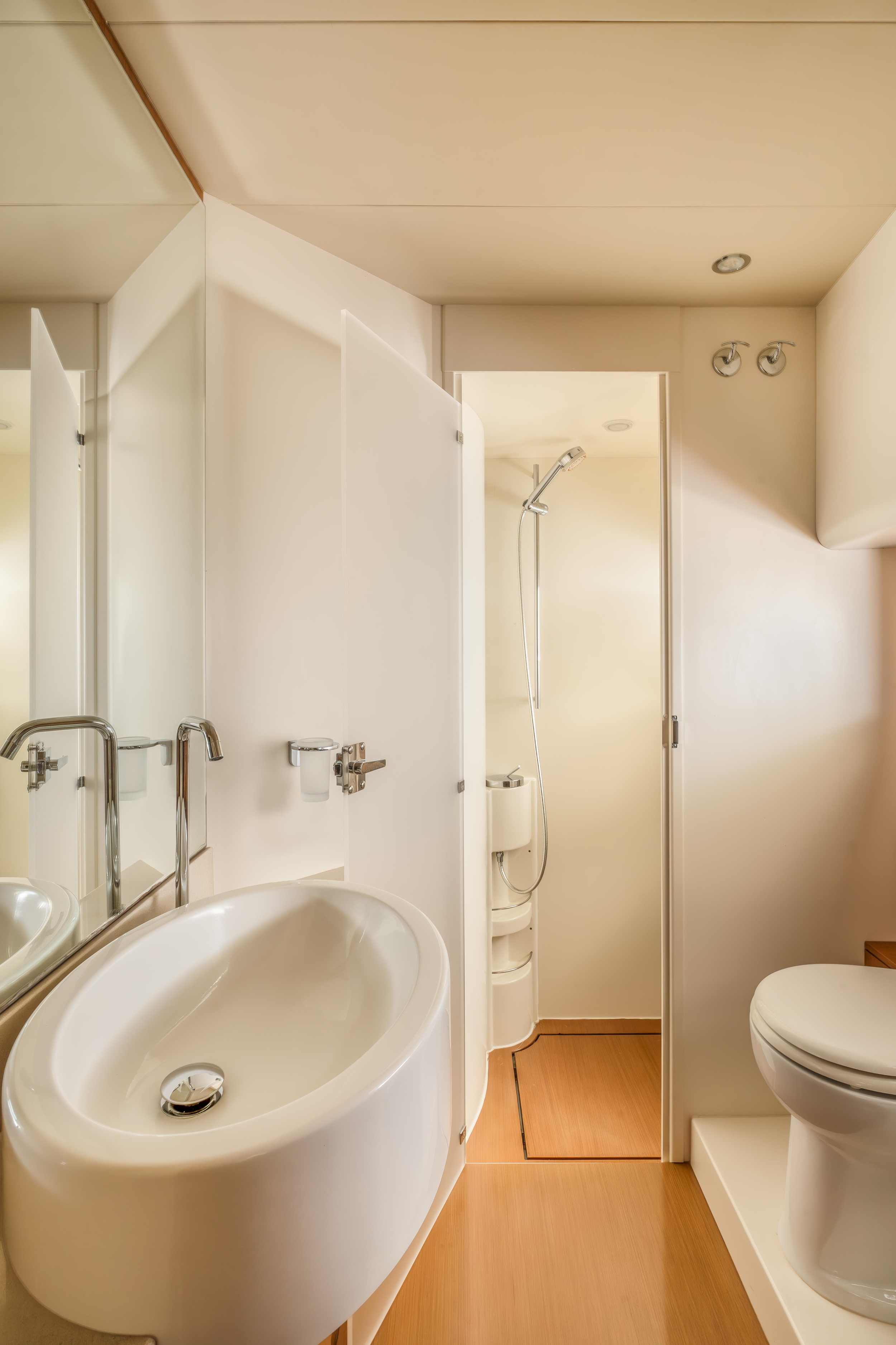 Ferretti 630 — photo 4