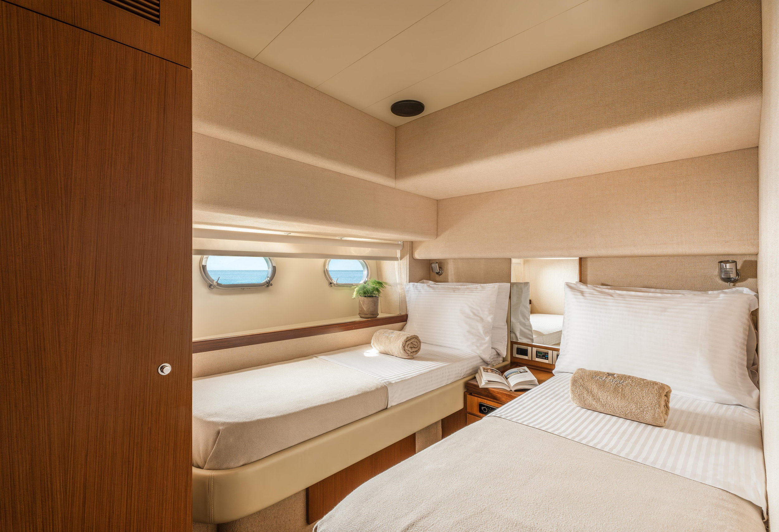 Ferretti 630 — photo 20