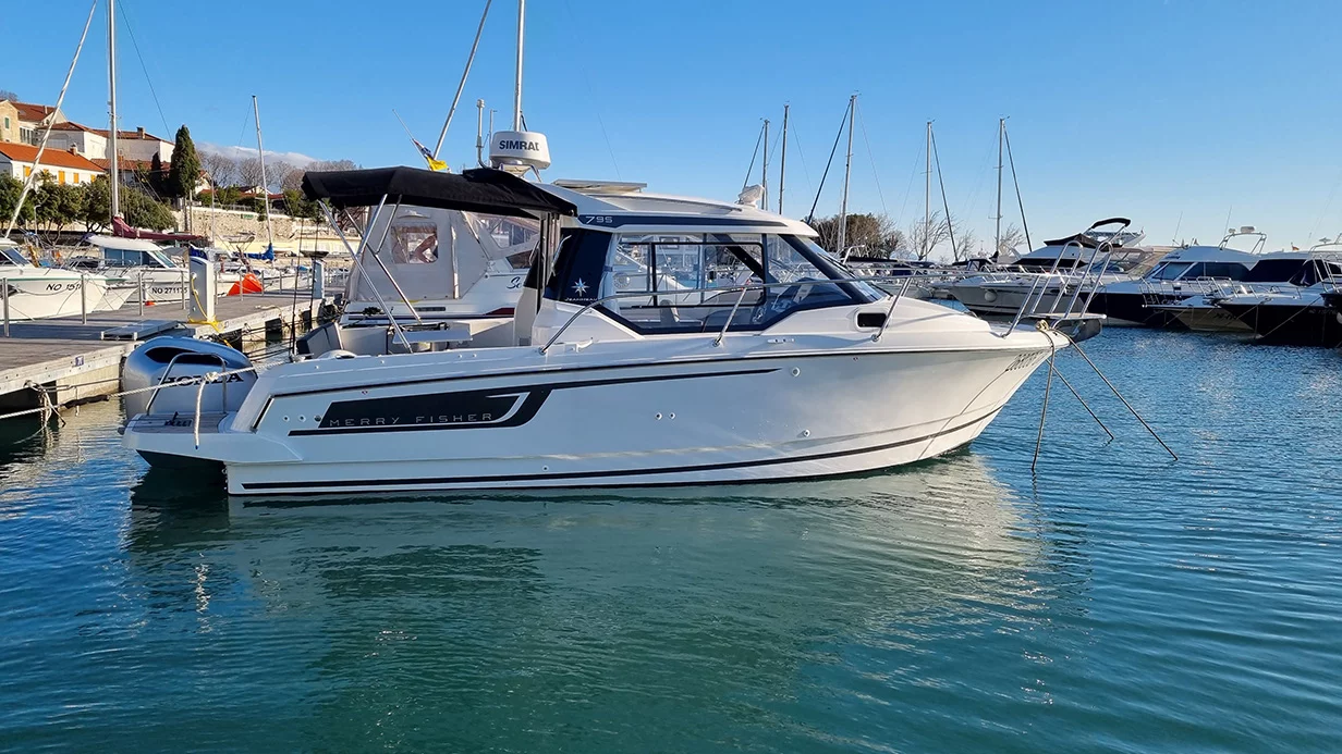 Merry Fisher 795 (Nixi)  - 16