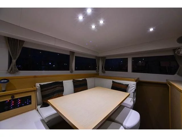 Lagoon 39 (Tortilla) Interior image - 16