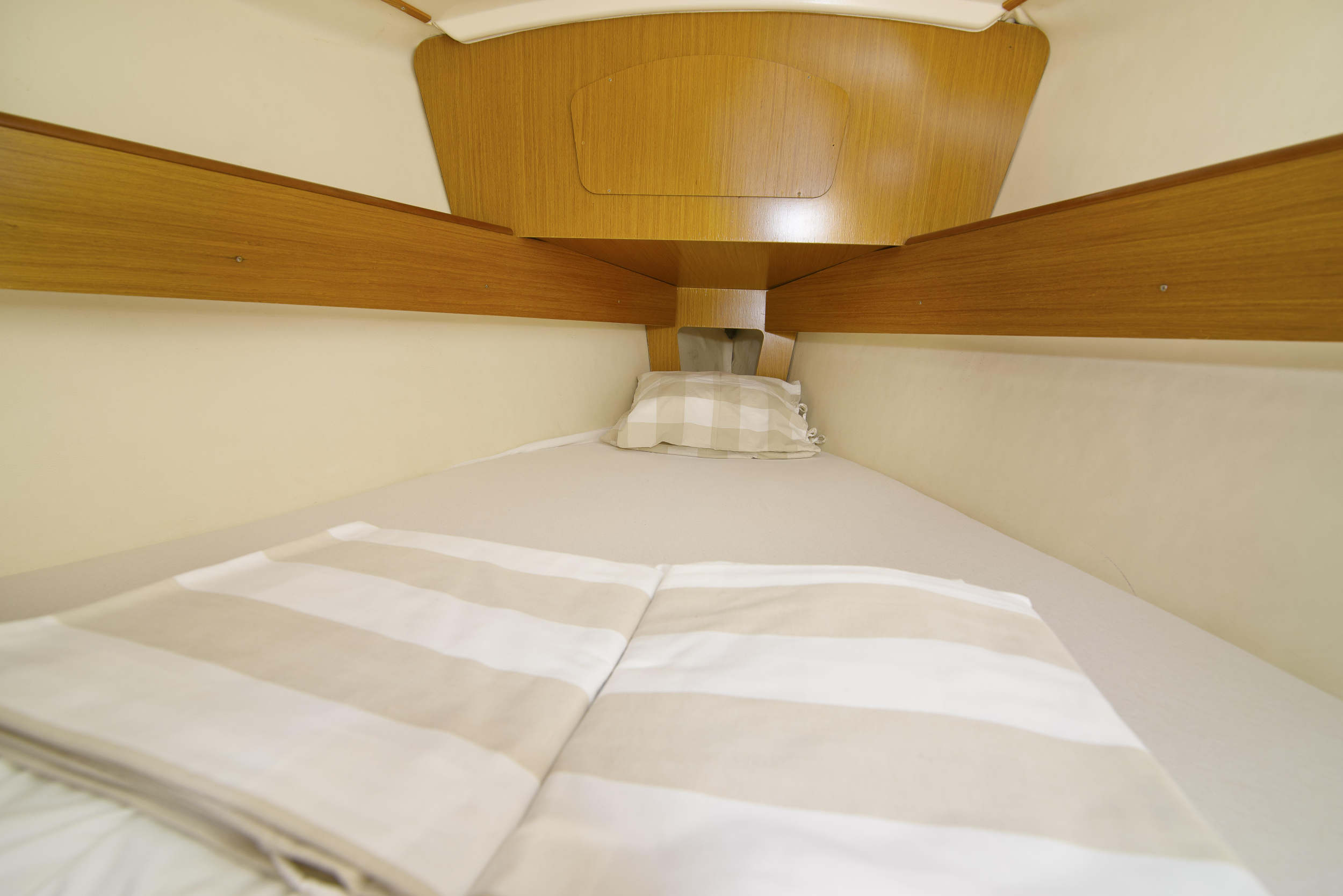 Photo #2 - Sun Odyssey 32 (Carmen) in Murter - 23805