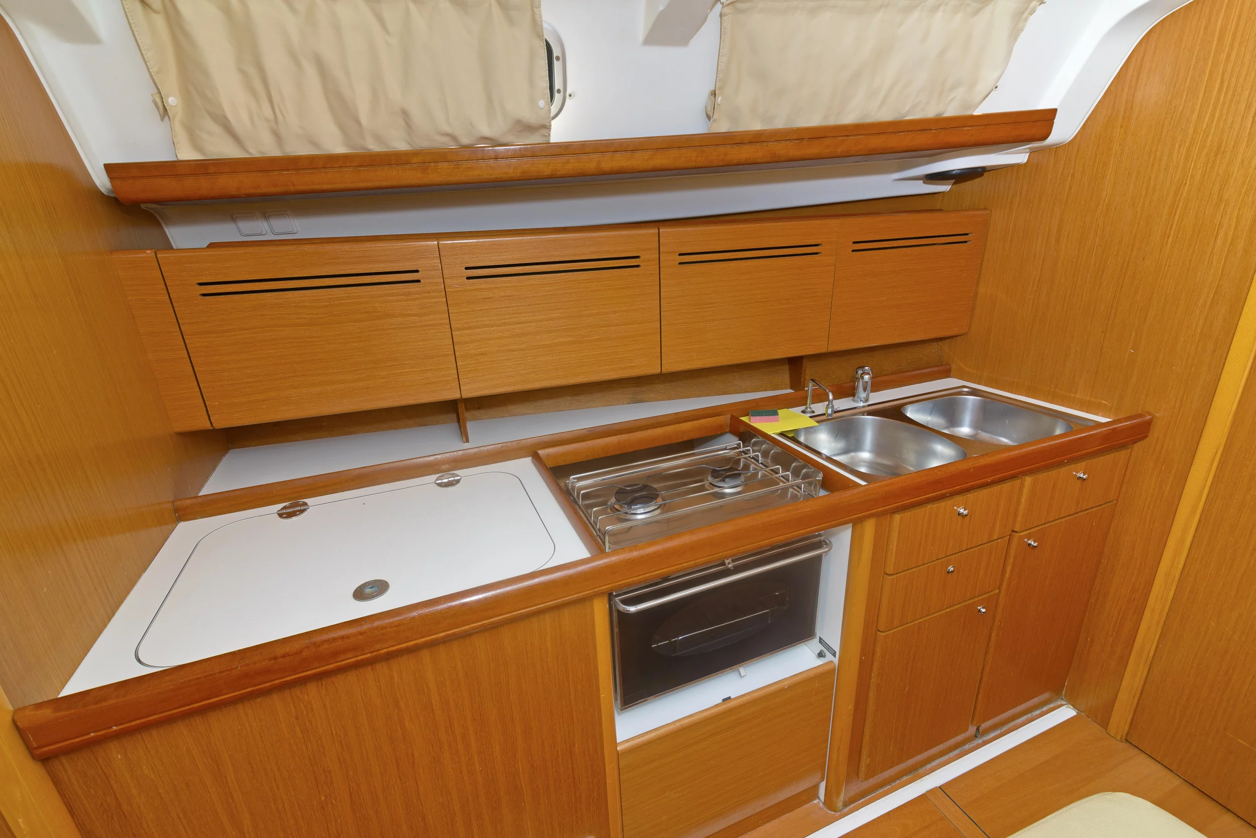 Beneteau Cyclades 39.3 (Helena)  - 6