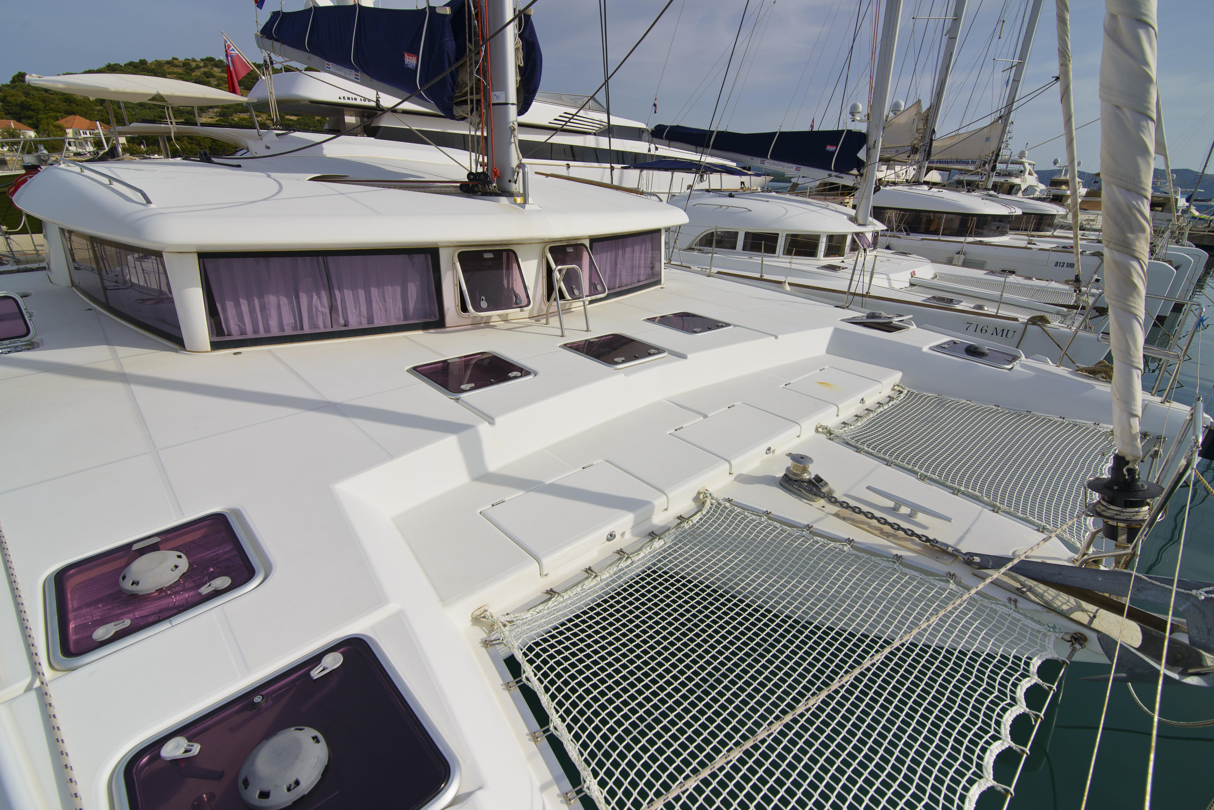 Photo #6 - Lagoon 421 (Marielle) in Mord - 15129