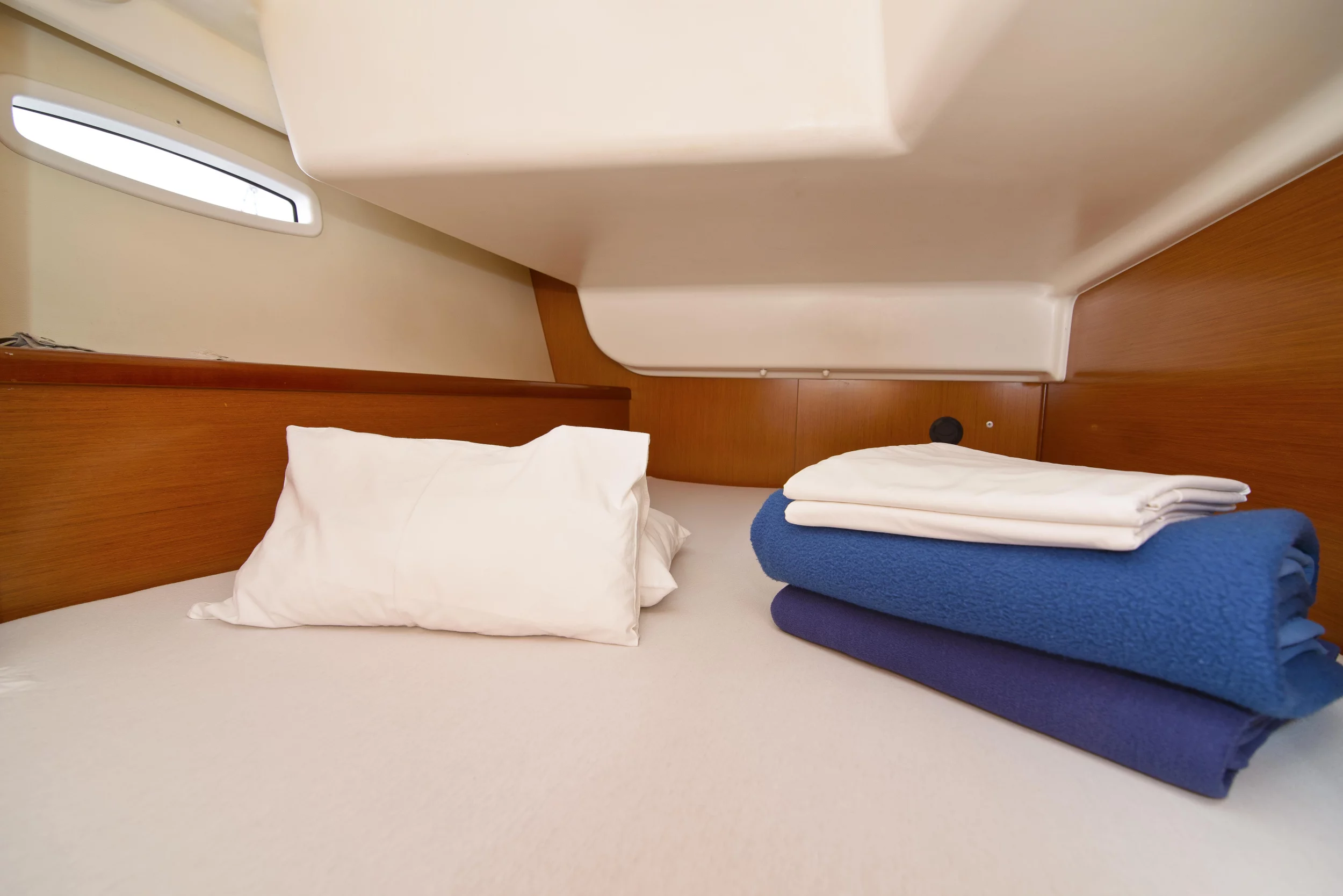 Beneteau Oceanis 43 (SAPHISO II)  - 2