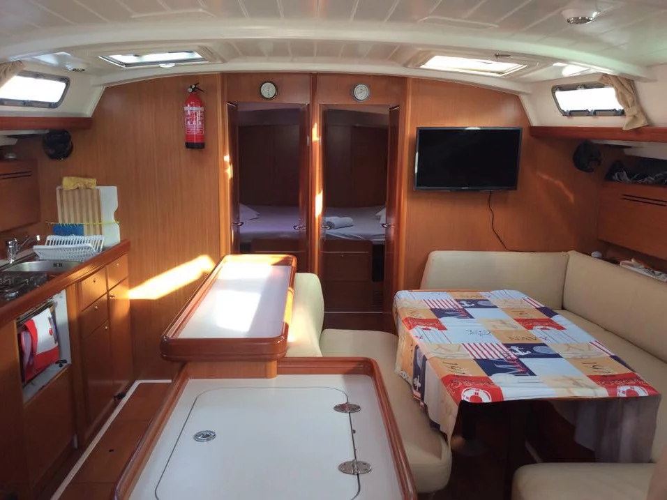 Cyclades 50.5 (Sea Cucumber) Interior image - 6