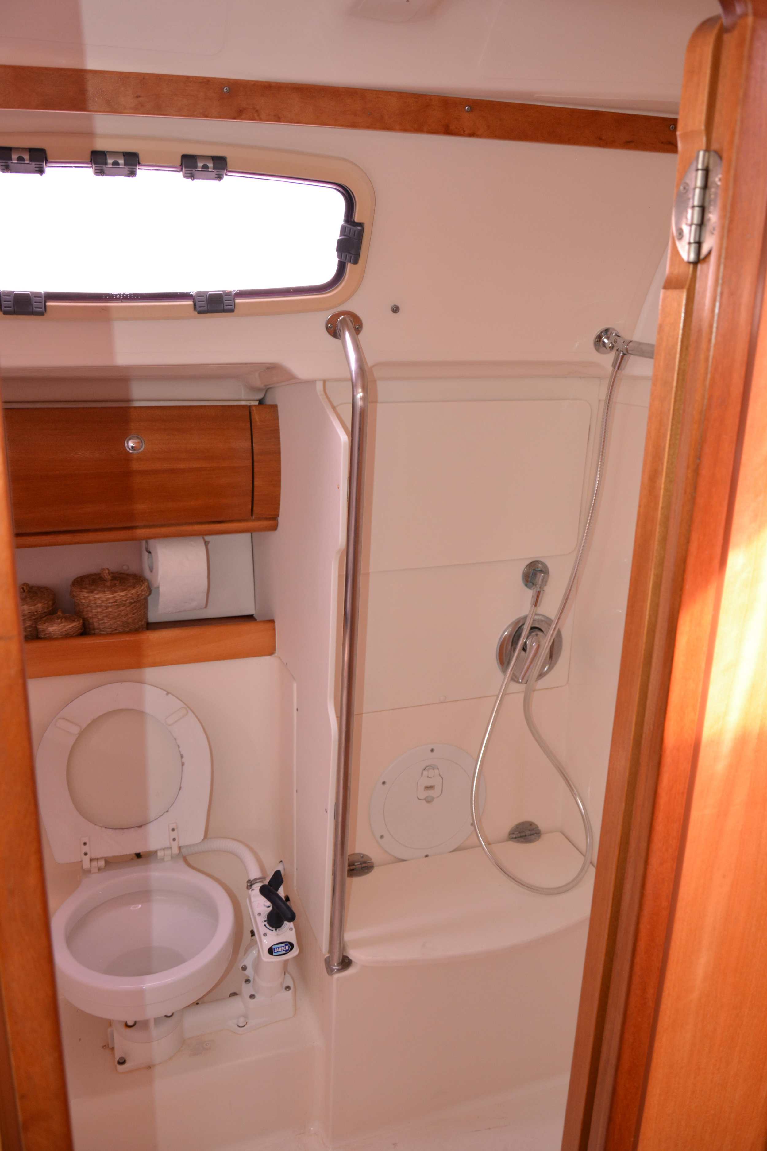 Photo #4 - Bavaria 46 (Chronos) en Ladochori - 15560
