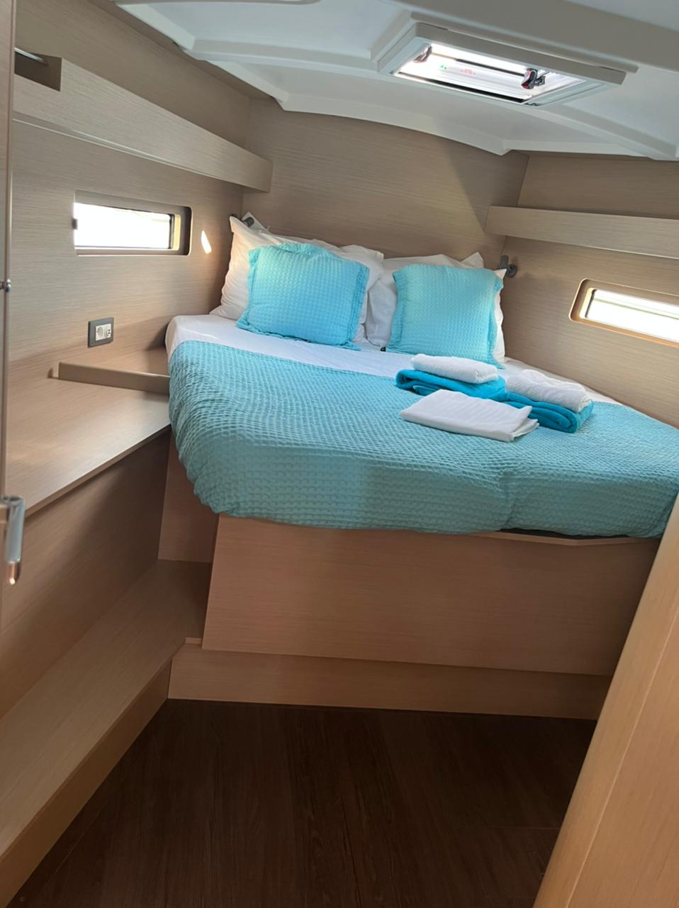Photo #5 - Oceanis 40.1 (Saiph (Electric Heads, Inverter)) en Athènes - 12617