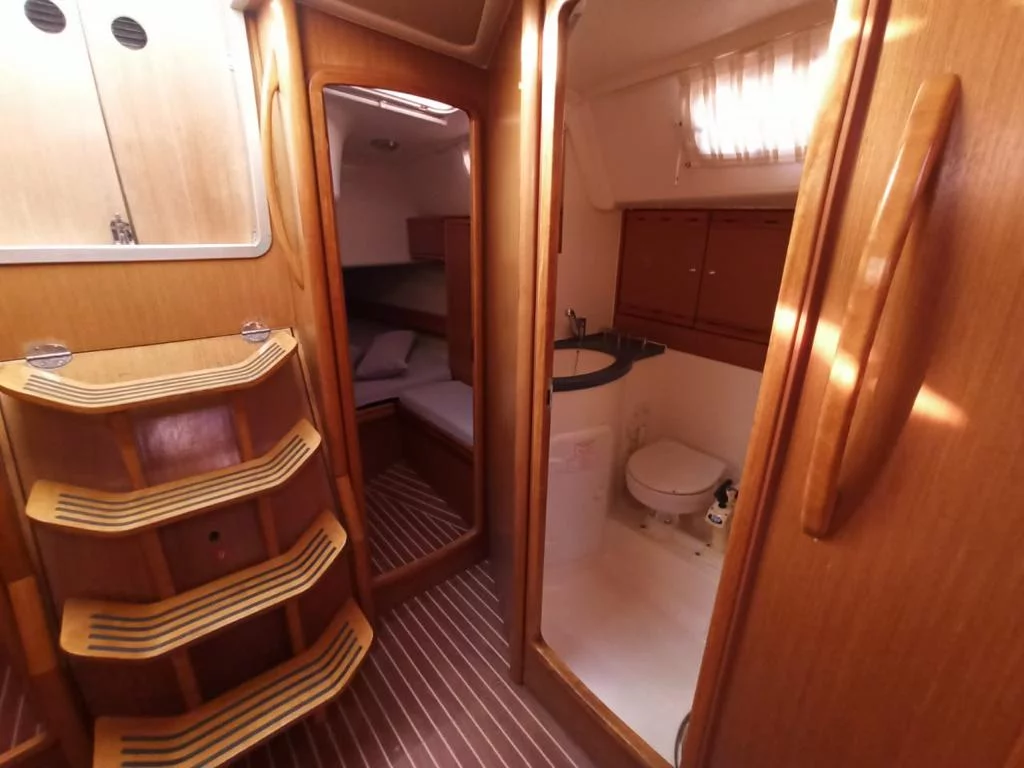 Bavaria 40 Cruiser (Santana)  - 11