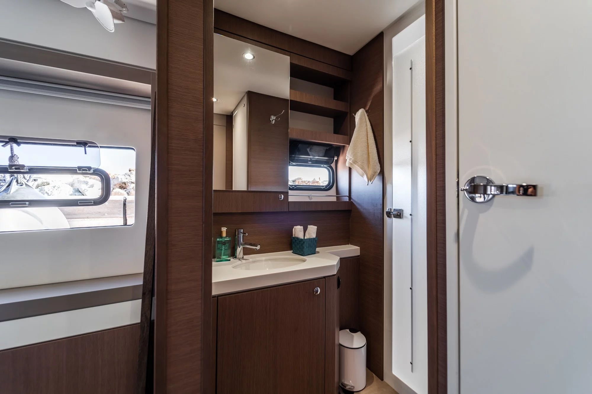 Bali 5.4 (10 berths -SC) (Signature Concept)  - 16
