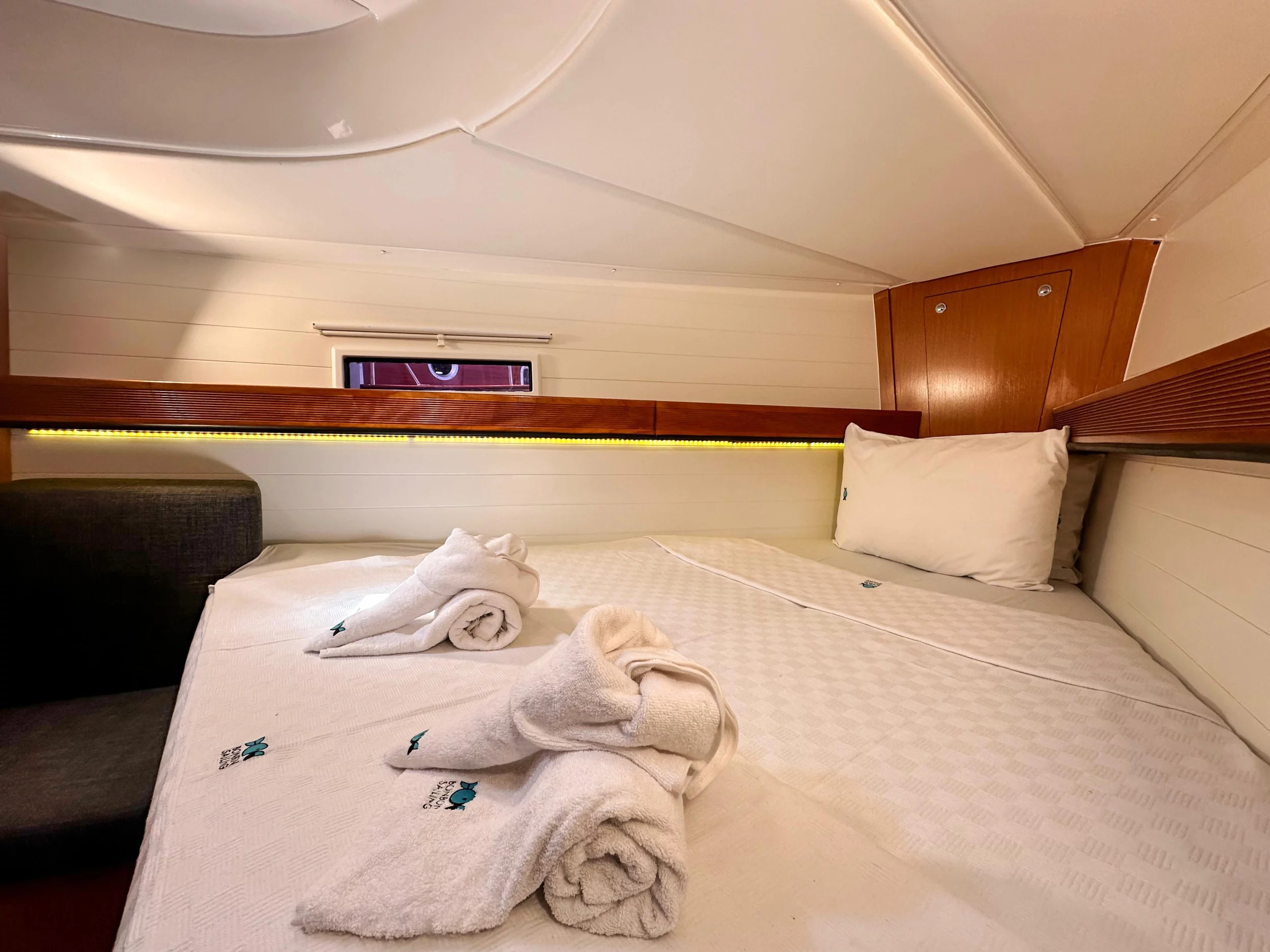 Bavaria Cruiser 40 (Spark 1)  - 23