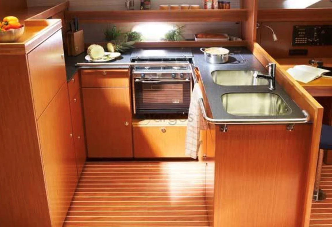 Bavaria 51 Cruiser (Lady Rose)  - 11
