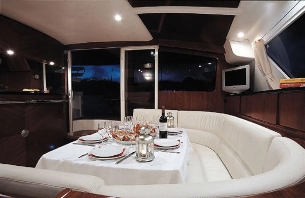 Eleuthera 60 (Whale)  - 5