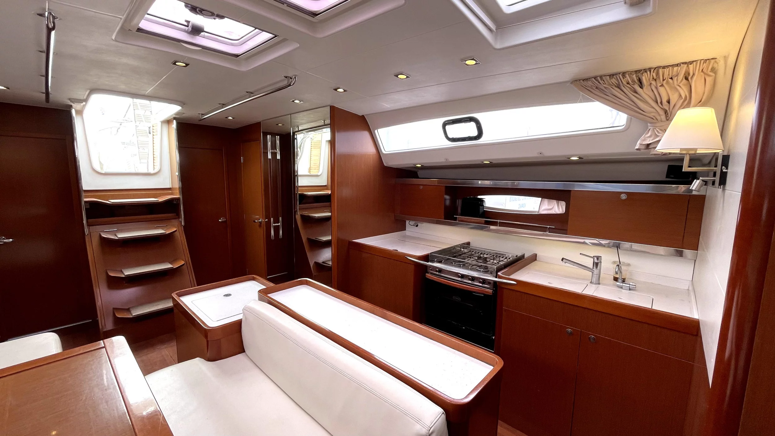 Oceanis 50 (Thano ( - - 12 pax))  - 2