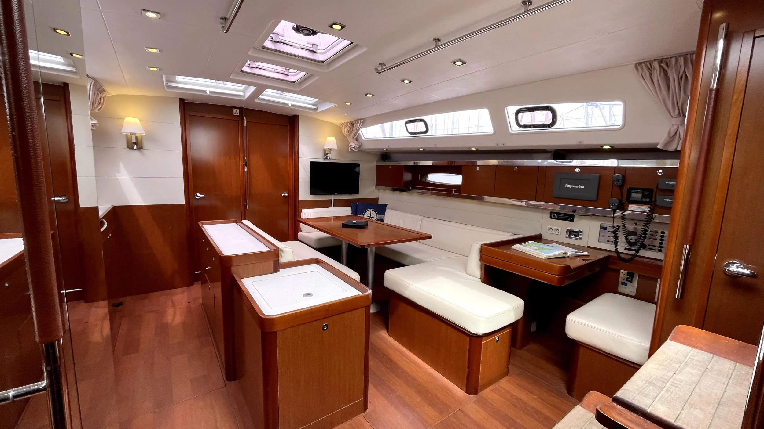 Oceanis 50 (Thano ( - - 12 pax))  - 12