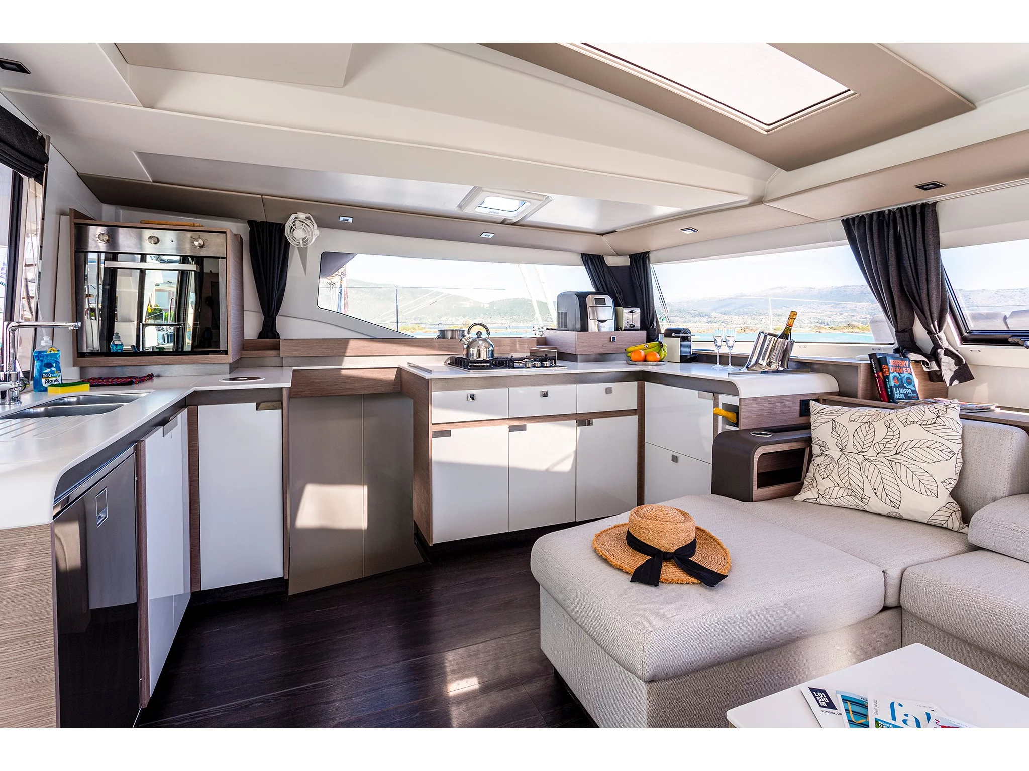 Elba 45 (Ambrosia) Interior image - 6