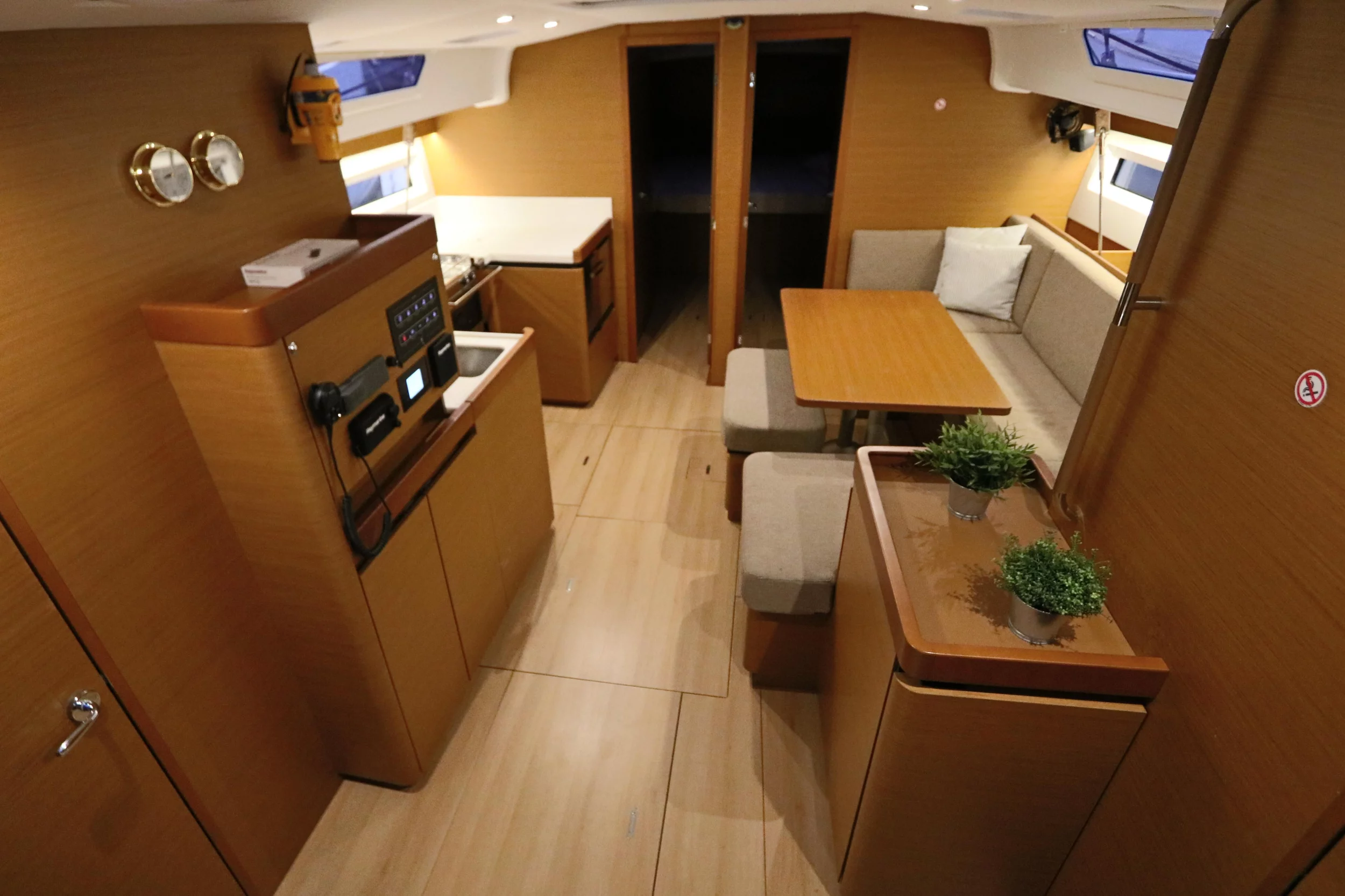Sun Odyssey 490 (Aqua Fun)  - 10